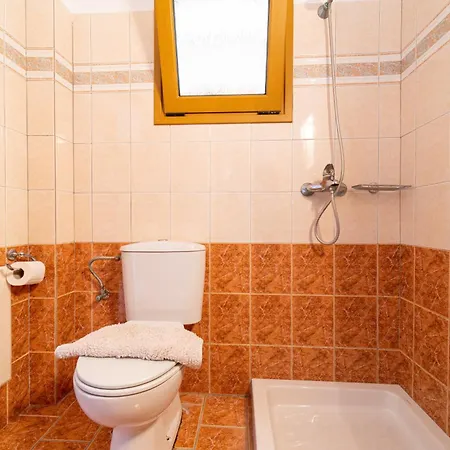 Giannis 1 Apartament *